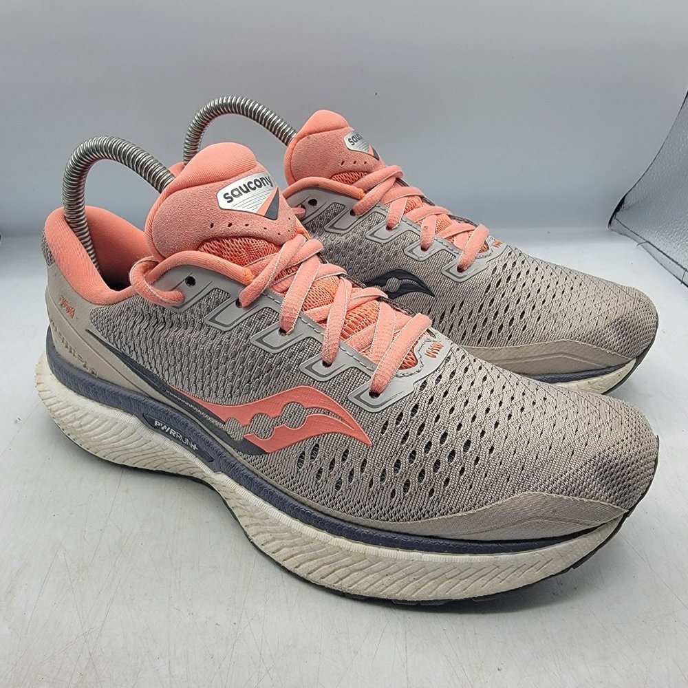 Saucony Triumph 18 Womens 7 Gray Athletic Running Shoes Sneakers S10595-30